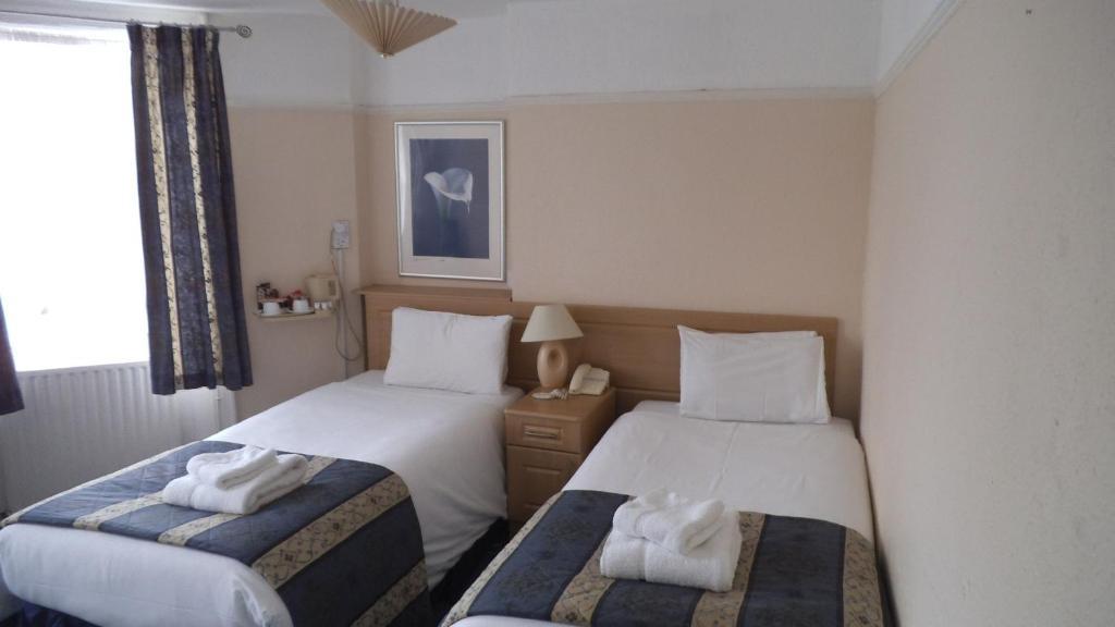 Belle Vue House Hotel 독서 객실 사진