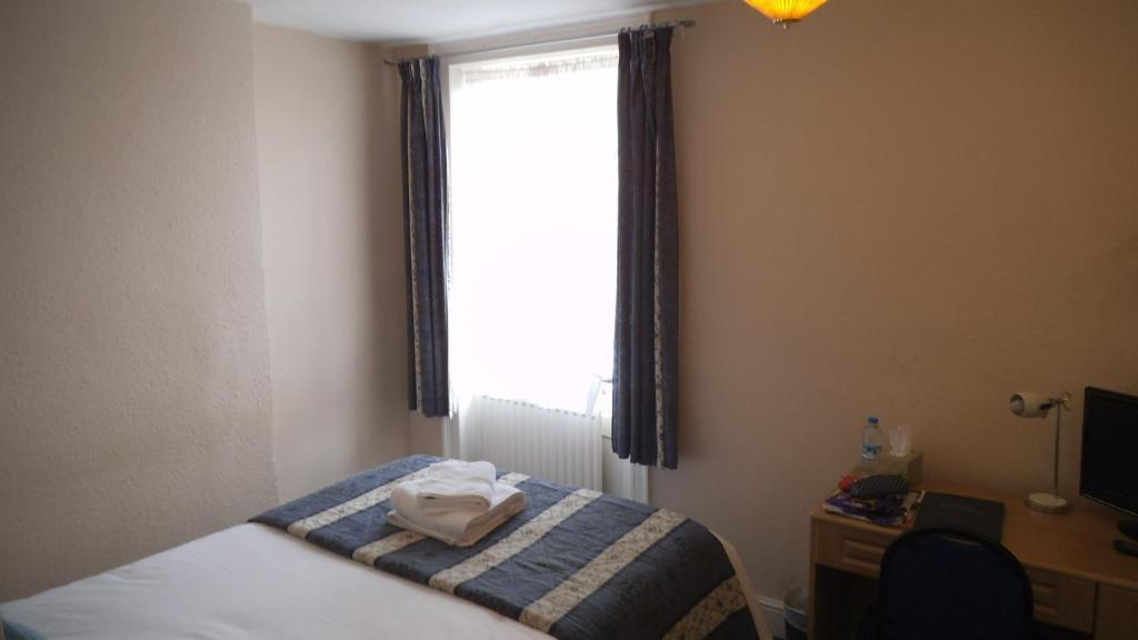 Belle Vue House Hotel 독서 객실 사진